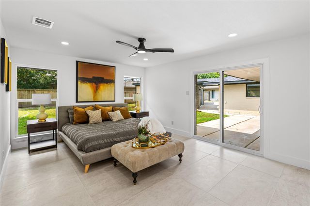 5751 Jason Street, Houston, TX 77096