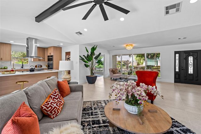 5751 Jason Street, Houston, TX 77096