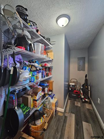 1701 H Street, Aurora, NE 68818