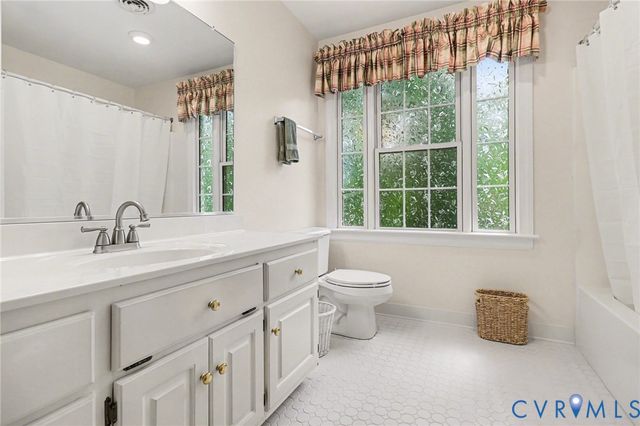 16406 Inchcape Rd, Moseley, VA 23120