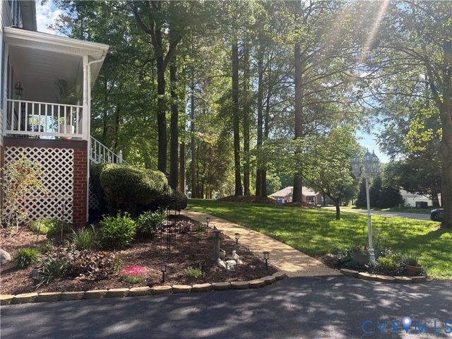 16406 Inchcape Rd, Moseley, VA 23120