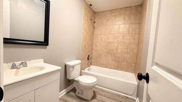 2619 Canfield Street 4, Houston, TX 77004