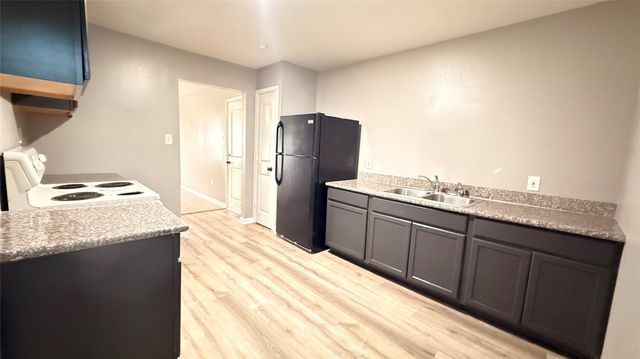 2619 Canfield Street 4, Houston, TX 77004