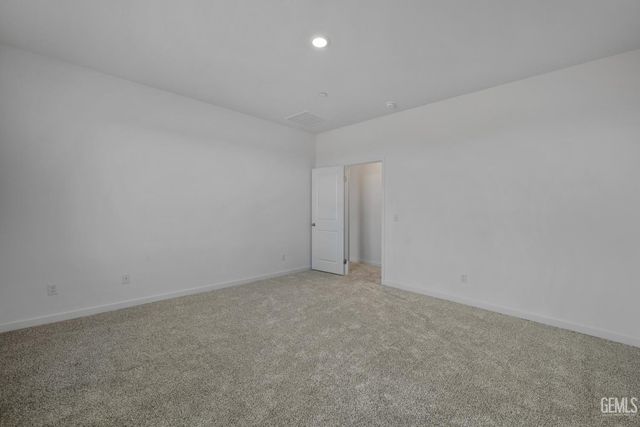 5121 Ivory Gull Street, Bakersfield, CA 93306