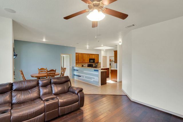 5209 Prestwick Drive, Arlington, TX 76001