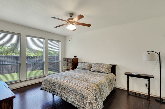 5209 Prestwick Drive, Arlington, TX 76001