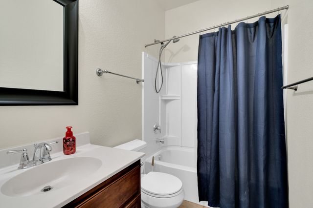 5209 Prestwick Drive, Arlington, TX 76001