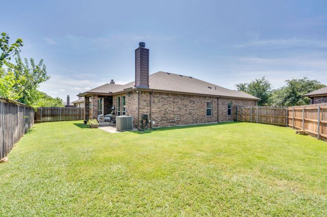 5209 Prestwick Drive, Arlington, TX 76001
