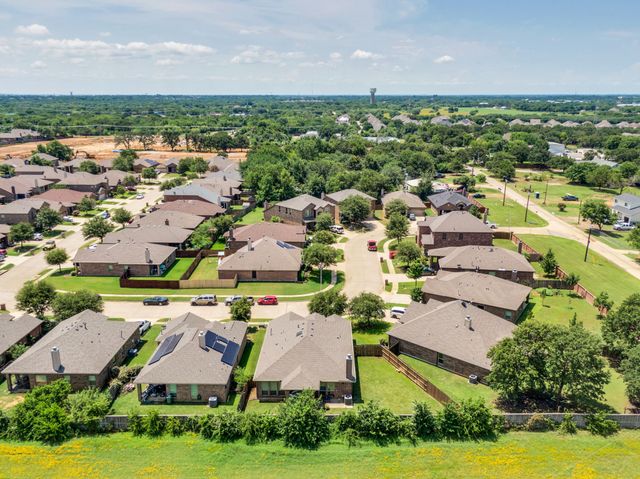 5209 Prestwick Drive, Arlington, TX 76001