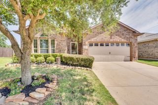 5209 Prestwick Drive, Arlington, TX 76001