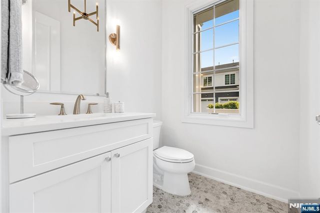 11 Gabriel Court 11, Paramus, NJ 07652