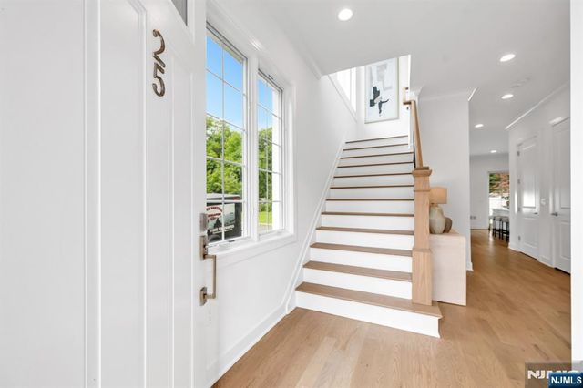 11 Gabriel Court 11, Paramus, NJ 07652