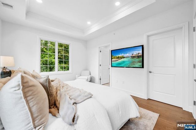 11 Gabriel Court 11, Paramus, NJ 07652