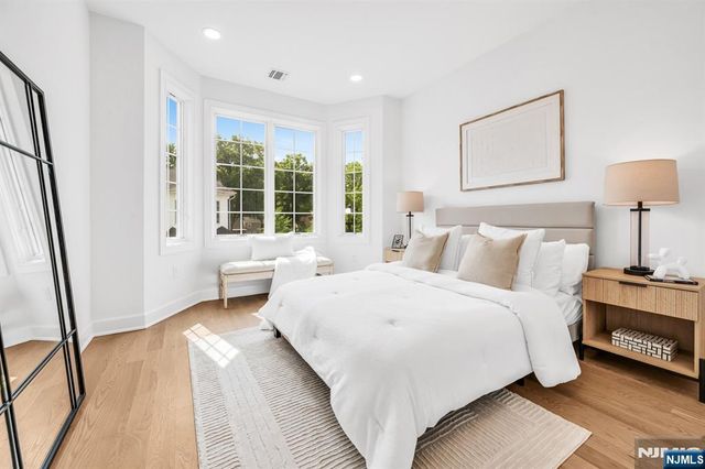 11 Gabriel Court 11, Paramus, NJ 07652