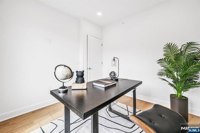 11 Gabriel Court 11, Paramus, NJ 07652