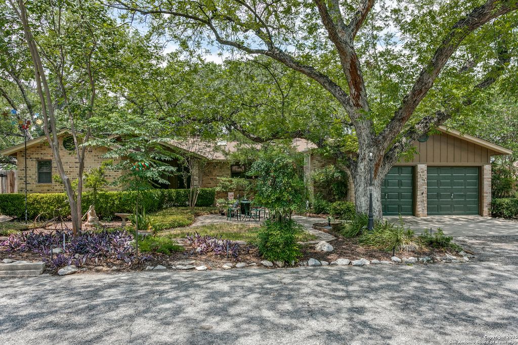 7131 Thrush View Ln, San Antonio, TX 78209