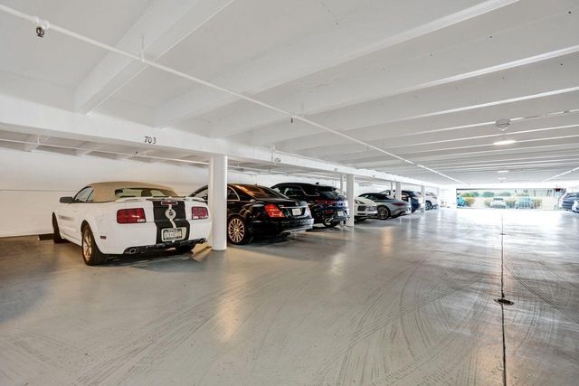 400 Beach Road 703, Tequesta, FL 33469