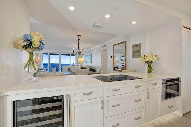 400 Beach Road 703, Tequesta, FL 33469