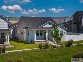 6147 Beacon Ln, Pocatello, ID 83202