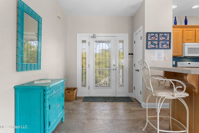 7613 Belle Fontaine Drive, Ocean Springs, MS 39564