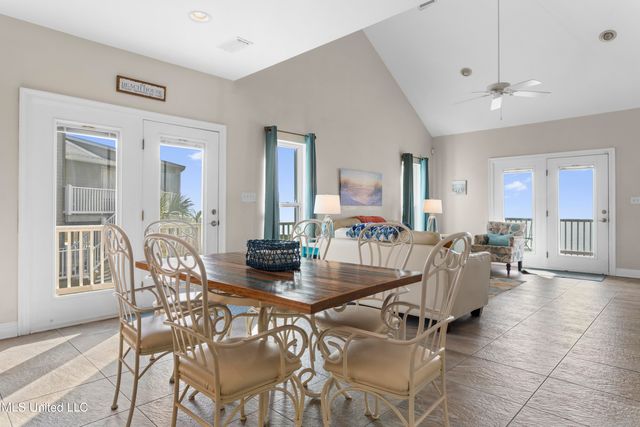 7613 Belle Fontaine Drive, Ocean Springs, MS 39564