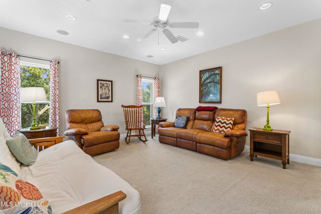 7613 Belle Fontaine Drive, Ocean Springs, MS 39564