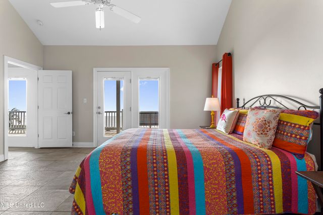 7613 Belle Fontaine Drive, Ocean Springs, MS 39564