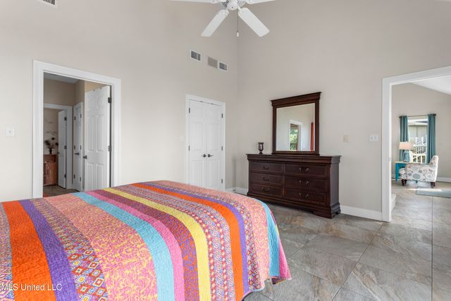 7613 Belle Fontaine Drive, Ocean Springs, MS 39564