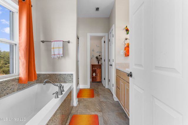 7613 Belle Fontaine Drive, Ocean Springs, MS 39564