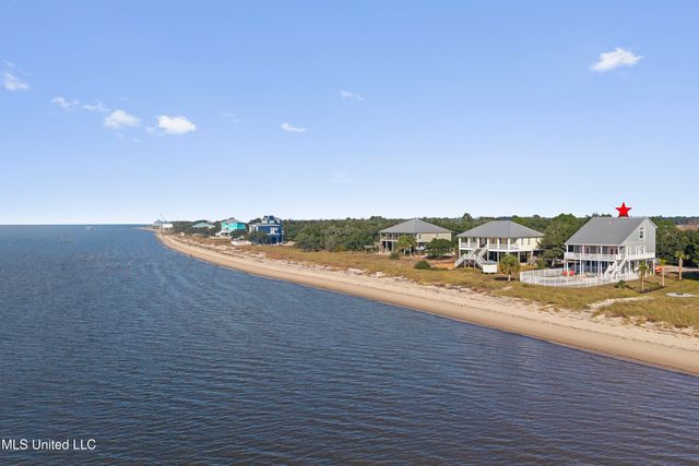 7613 Belle Fontaine Drive, Ocean Springs, MS 39564