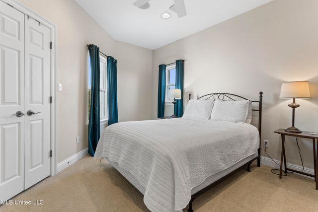 7613 Belle Fontaine Drive, Ocean Springs, MS 39564