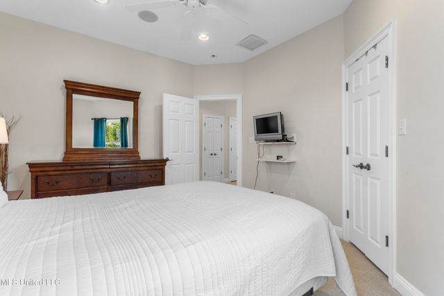 7613 Belle Fontaine Drive, Ocean Springs, MS 39564