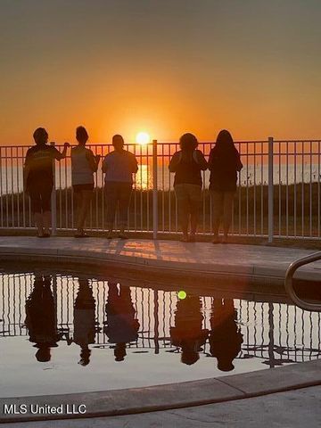 7613 Belle Fontaine Drive, Ocean Springs, MS 39564