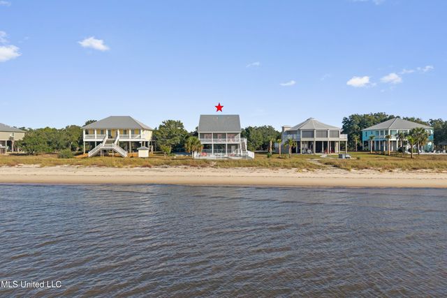 7613 Belle Fontaine Drive, Ocean Springs, MS 39564