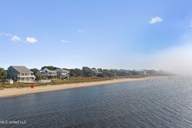 7613 Belle Fontaine Drive, Ocean Springs, MS 39564