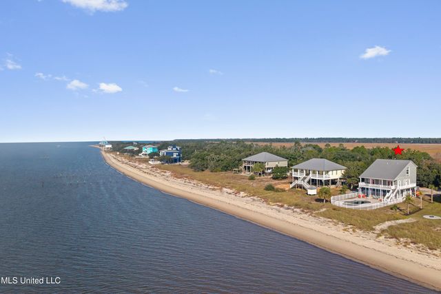 7613 Belle Fontaine Drive, Ocean Springs, MS 39564