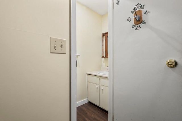 35 W SMITH Street, Corry, PA 16407