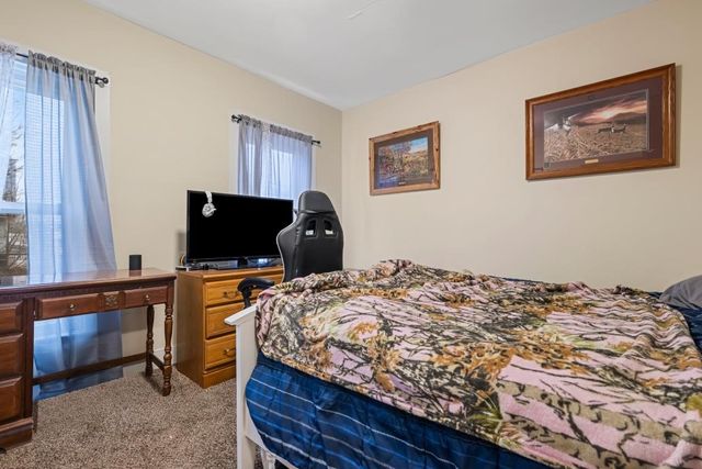 35 W SMITH Street, Corry, PA 16407