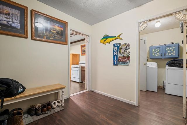 35 W SMITH Street, Corry, PA 16407