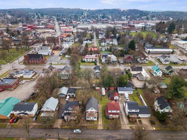 35 W SMITH Street, Corry, PA 16407