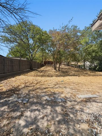 3520 Western Avenue, Fort Worth, TX 76107