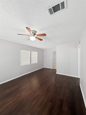 3520 Western Avenue, Fort Worth, TX 76107