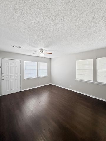 3520 Western Avenue, Fort Worth, TX 76107