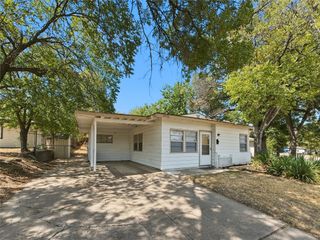 3520 Western Avenue, Fort Worth, TX 76107