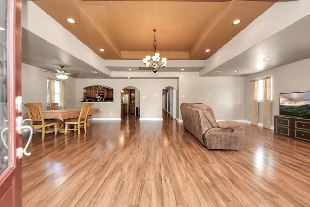 15443 W Loop Dr, Plantersville, TX 77363
