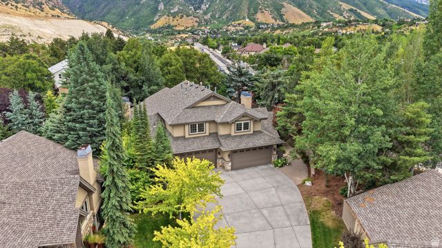 3158 E OLD RIDGE CIR, Cottonwood Heights, UT 84121