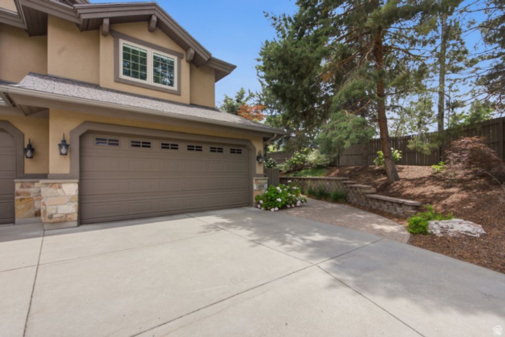 3158 E OLD RIDGE CIR, Cottonwood Heights, UT 84121