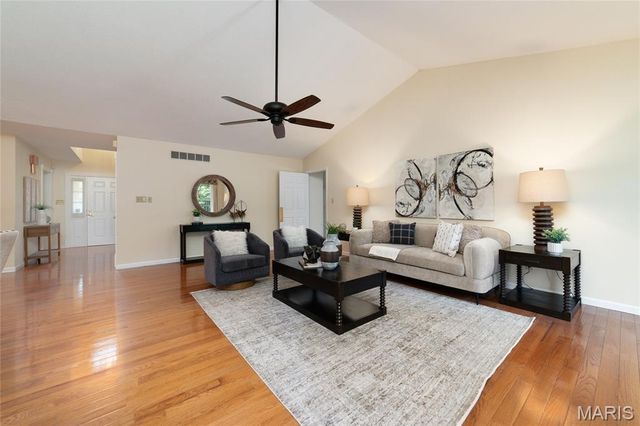 16275 Lone Cabin Drive, Wildwood, MO 63005