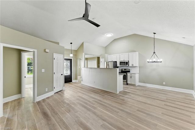 2105 Foggy Lane, High Point, NC 27265