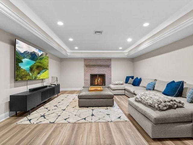 81 Fuller Street, Newton, MA 02468